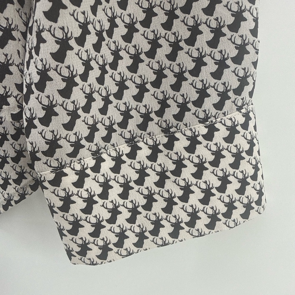 Ann Taylor Black and White deer motif 100% silk Blouse - Picture 6 of 9